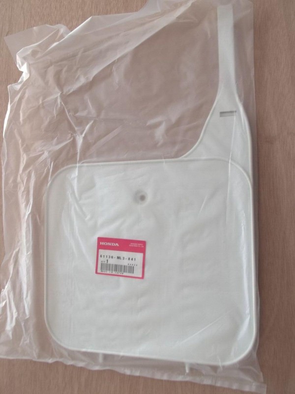 Honda CR125 CR250 CR500 1988-89 OEM Front Number Plate 61136-ML3-841