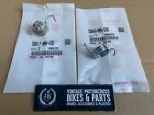 Honda CR125M 1974-78 FootPeg Springs Oem Nos 50617-MM9-000 50644-MM9-000