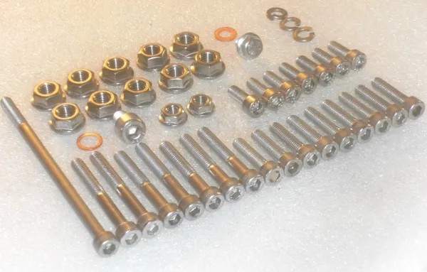 Suzuki RM125 E/F 1984-85 Engine Bolt Set
