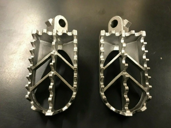 Honda CR250 1978-80 Stainless Wide Foot Pegs