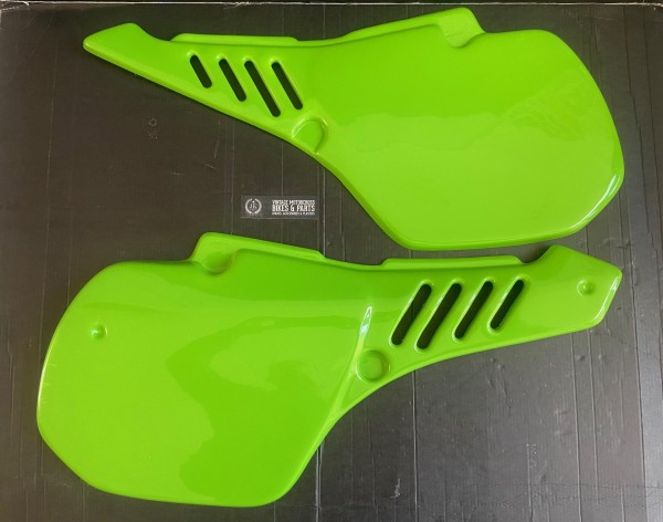 Kawasaki KX250 KX500 1985-86 Side Panels