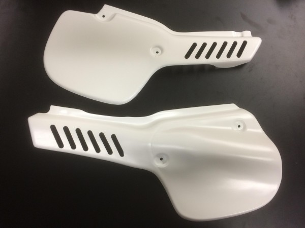 Yamaha YZ250 YZ490 1983 Factory OW Style Side Panels (White)